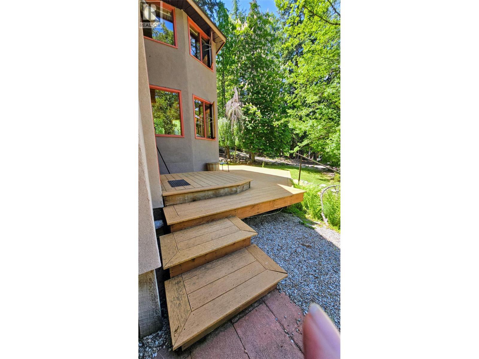 8496 B Procter Road E, Procter, BC - Outdoor With Deck Patio Veranda