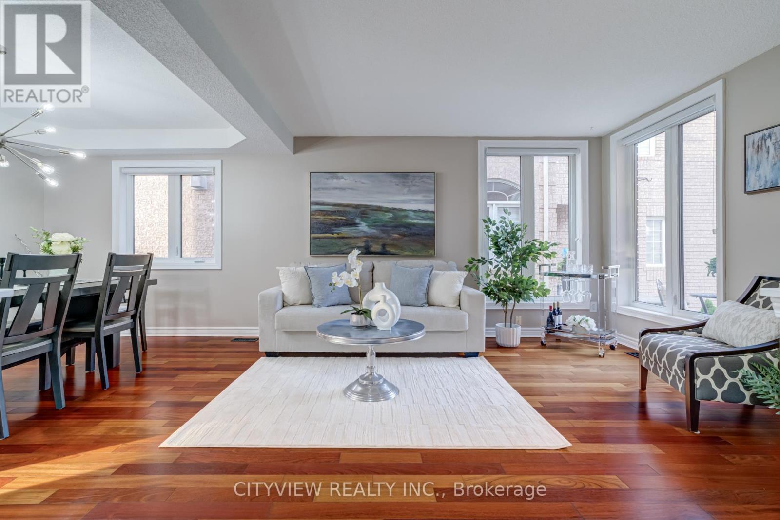 3339 Cactus Gate, Mississauga, ON - Indoor Photo Showing Living Room