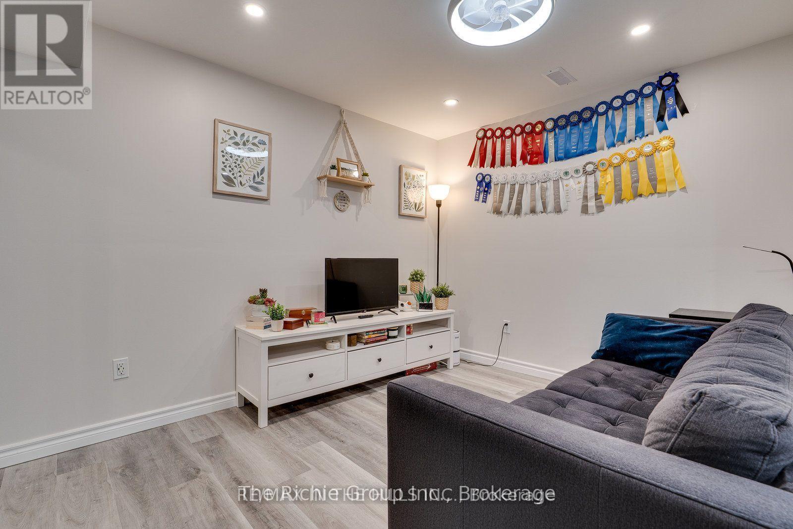 609 Simon Street, Shelburne, ON - Indoor