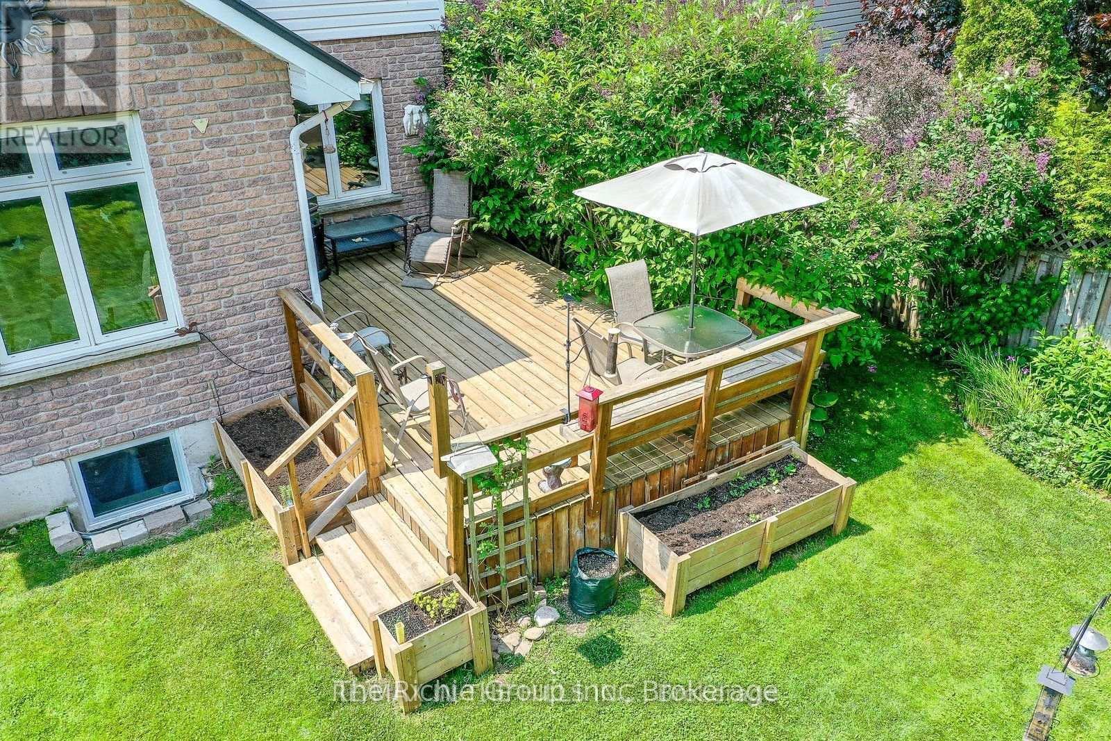 609 Simon Street, Shelburne, ON - Outdoor With Deck Patio Veranda