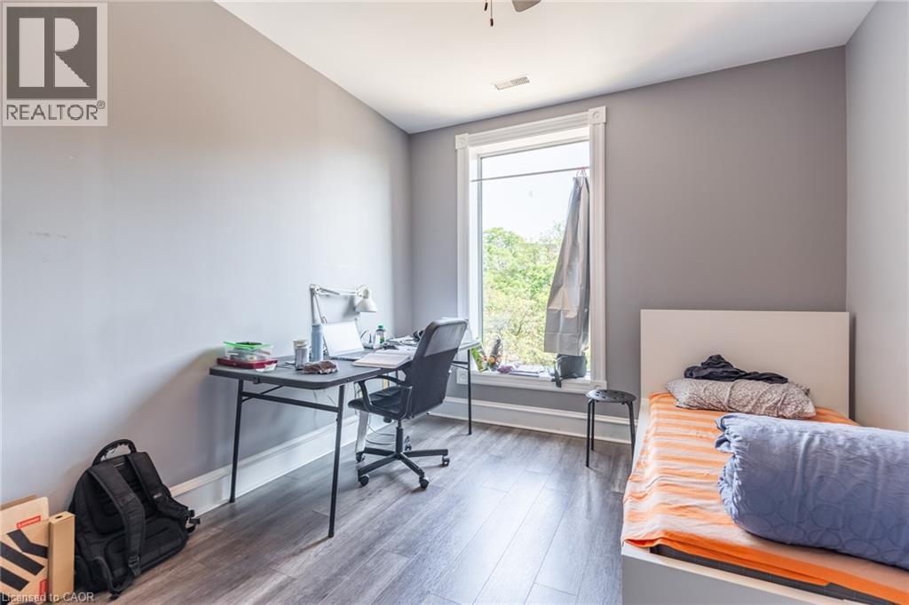 21 Bold Street, Hamilton, ON