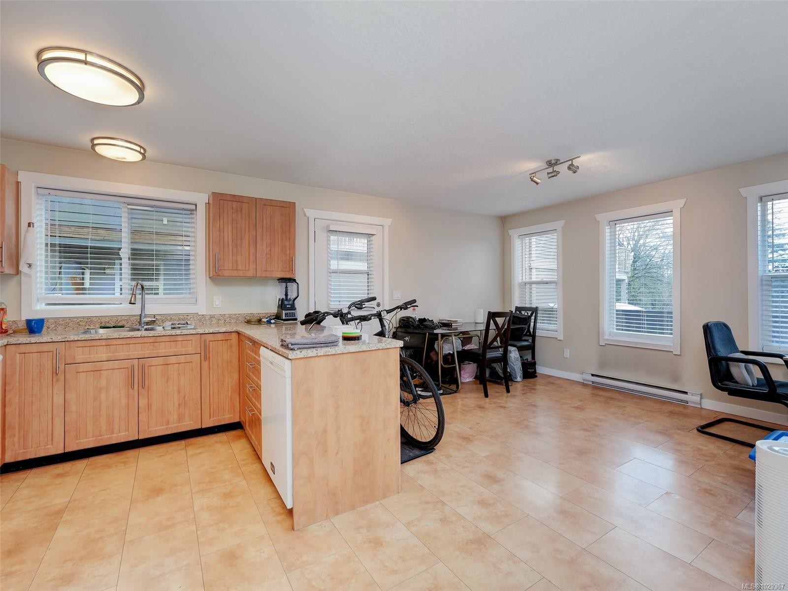 2099 Maple Ave South, Sooke, BC