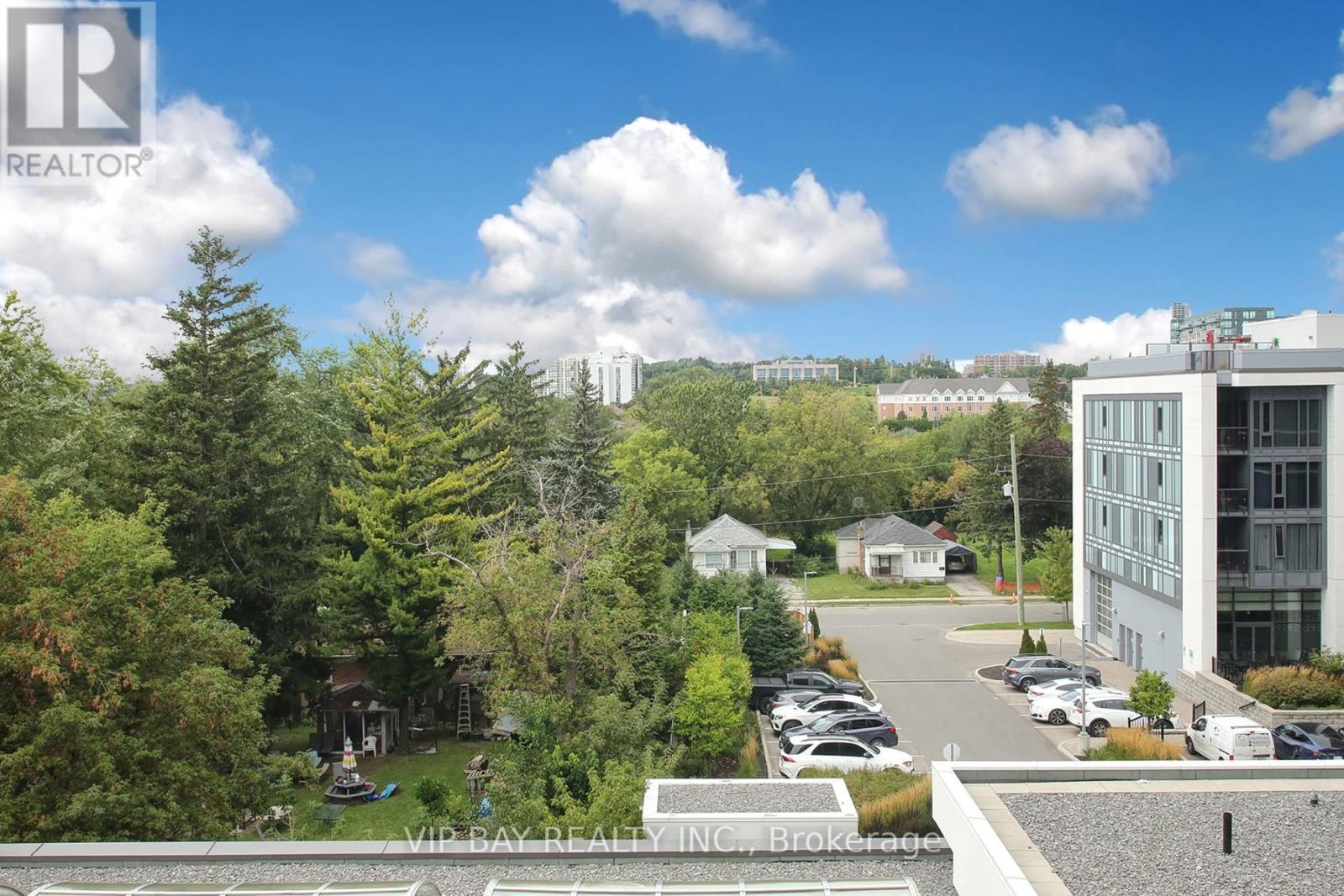 511 - 9618 Yonge Street, Richmond Hill, ON - Outdoor With View