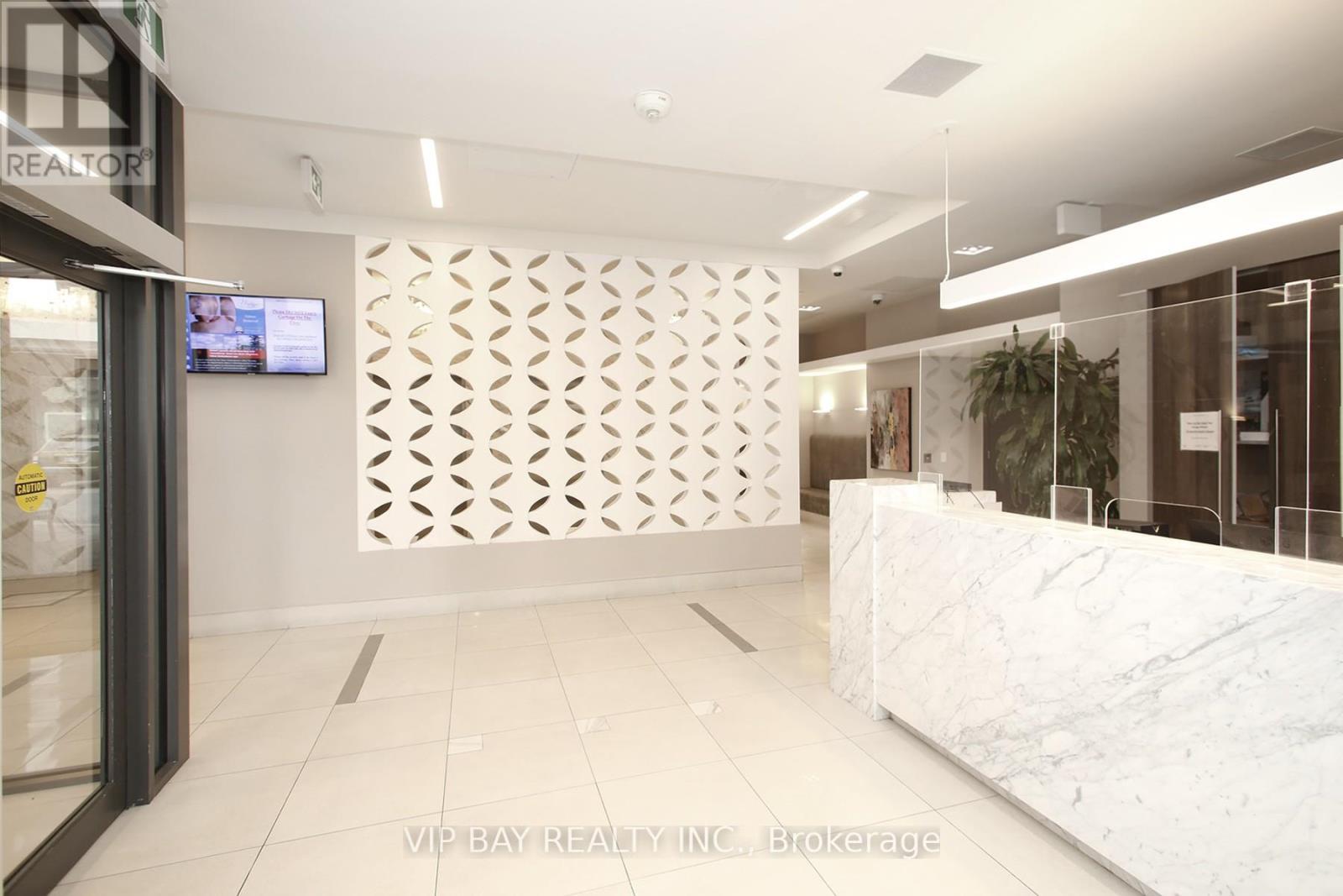 511 - 9618 Yonge Street, Richmond Hill, ON - Indoor Photo Showing Other Room
