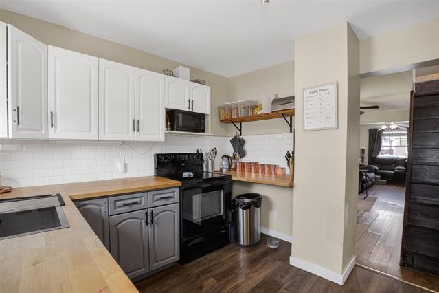 374 Martin Ave, Winnipeg, MB