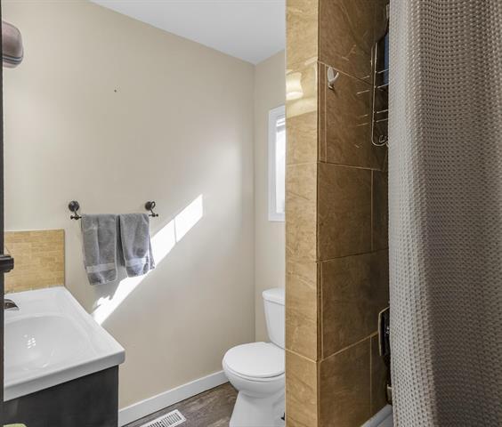 374 Martin Ave, Winnipeg, MB