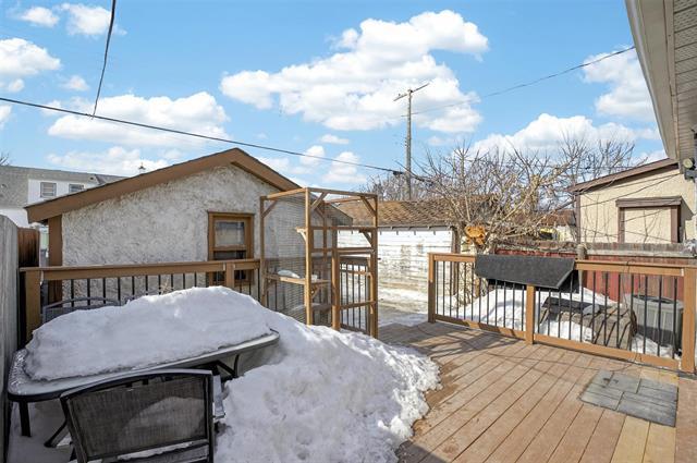 374 Martin Ave, Winnipeg, MB