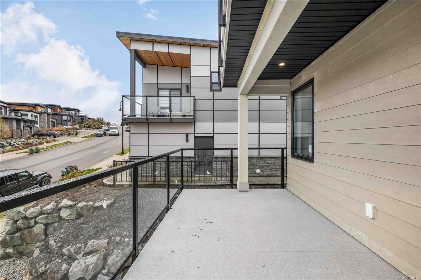 1203 Viewtop Rd, Duncan, BC - Outdoor With Exterior