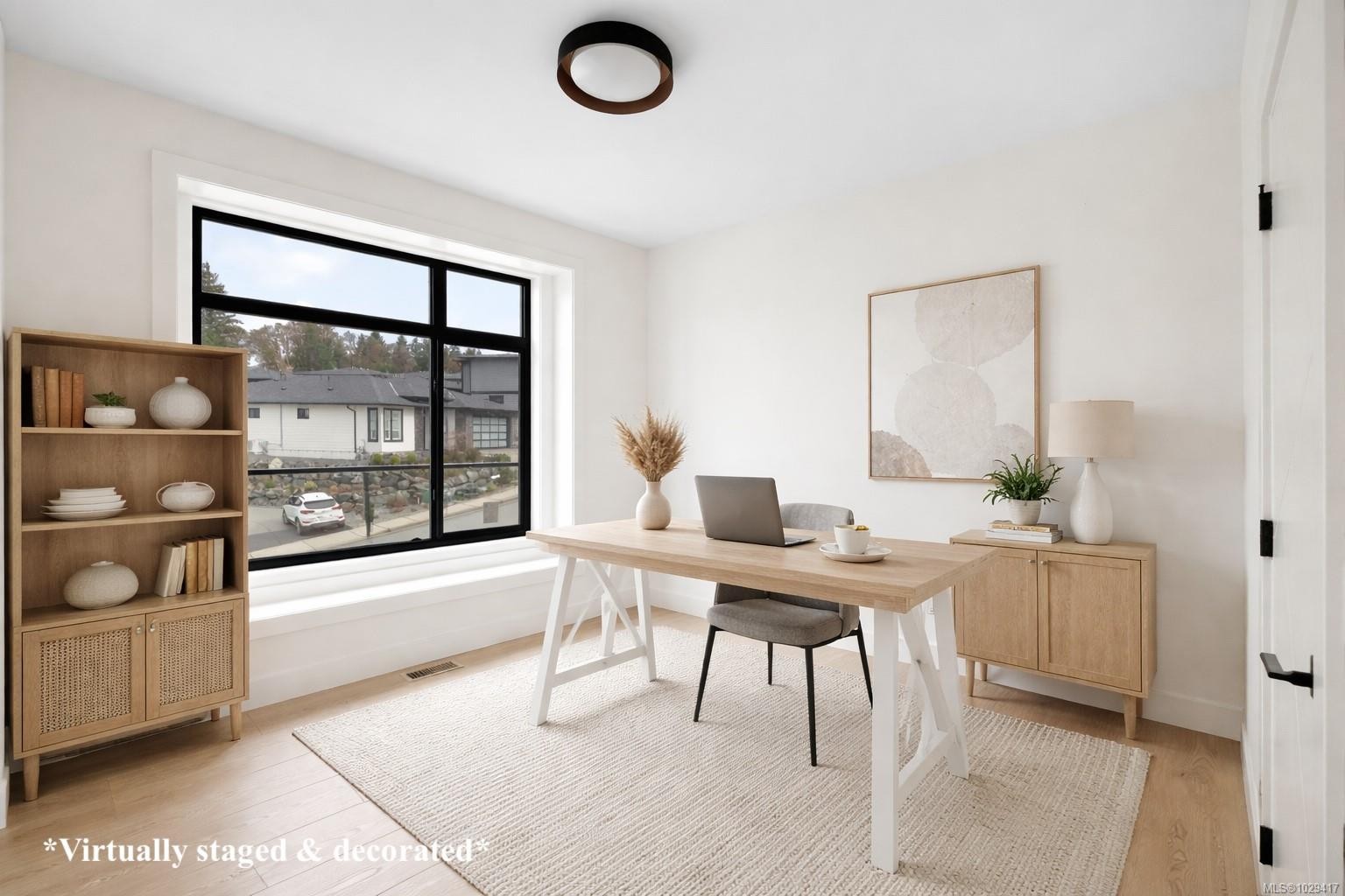 1201 Viewtop Rd, Duncan, BC - Indoor