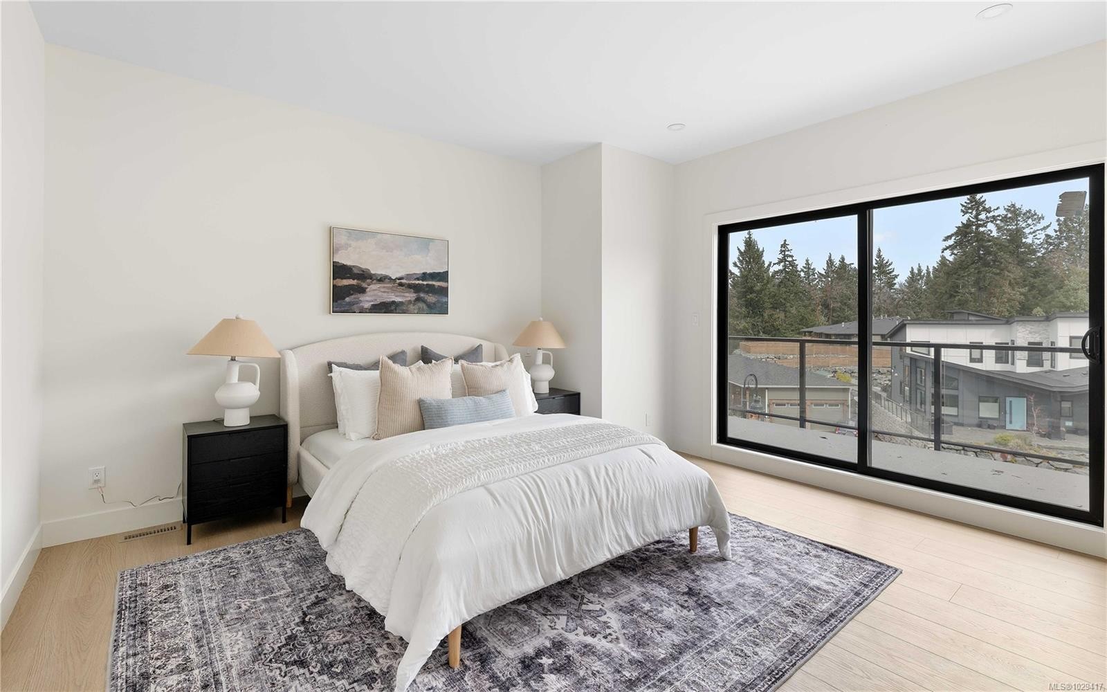 1201 Viewtop Rd, Duncan, BC - Indoor Photo Showing Bedroom