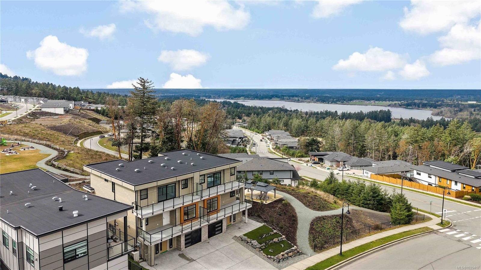 1201 Viewtop Rd, Duncan, BC - Outdoor With View