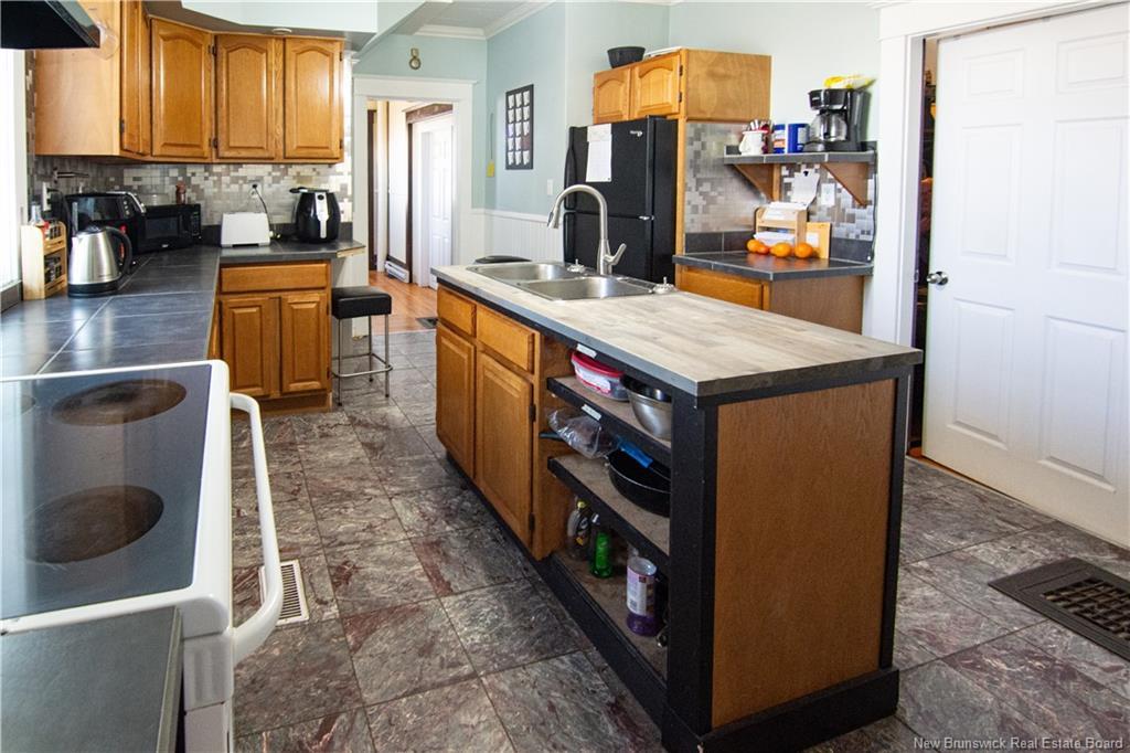 17 Chapman St, Moncton, NB