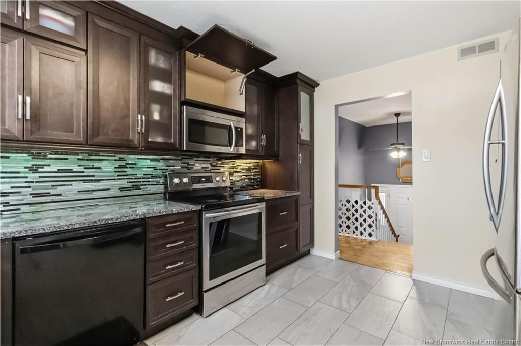 23 Flint Crt, Moncton, NB