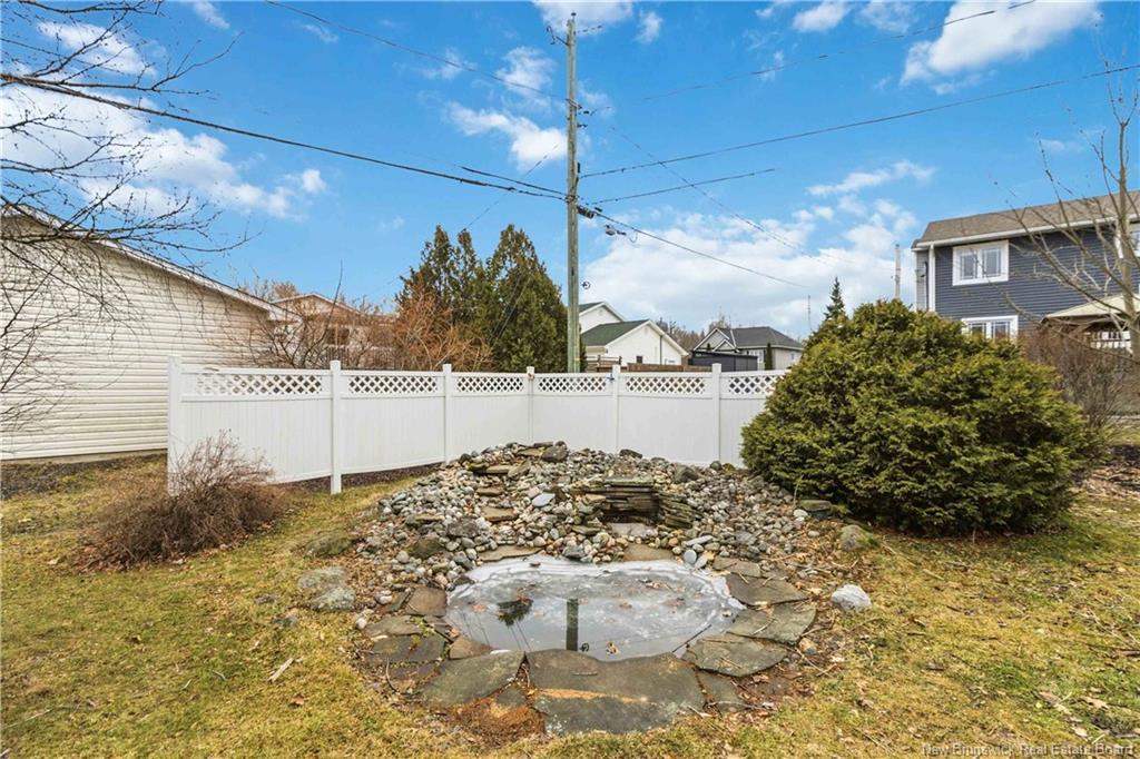 23 Flint Crt, Moncton, NB