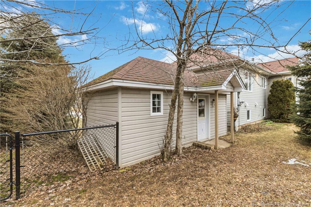 23 Flint Crt, Moncton, NB