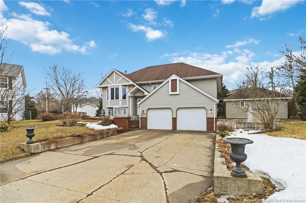 23 Flint Crt, Moncton, NB