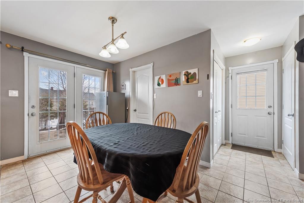 37 Stoneham Dr, Moncton, NB