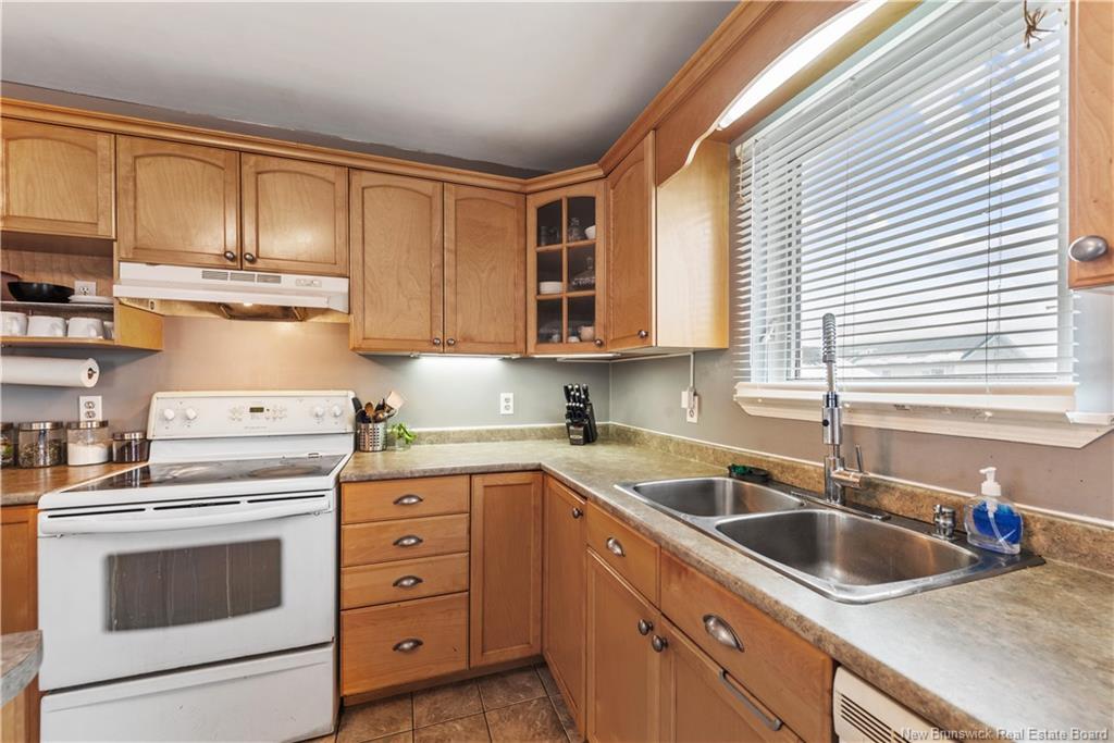 37 Stoneham Dr, Moncton, NB