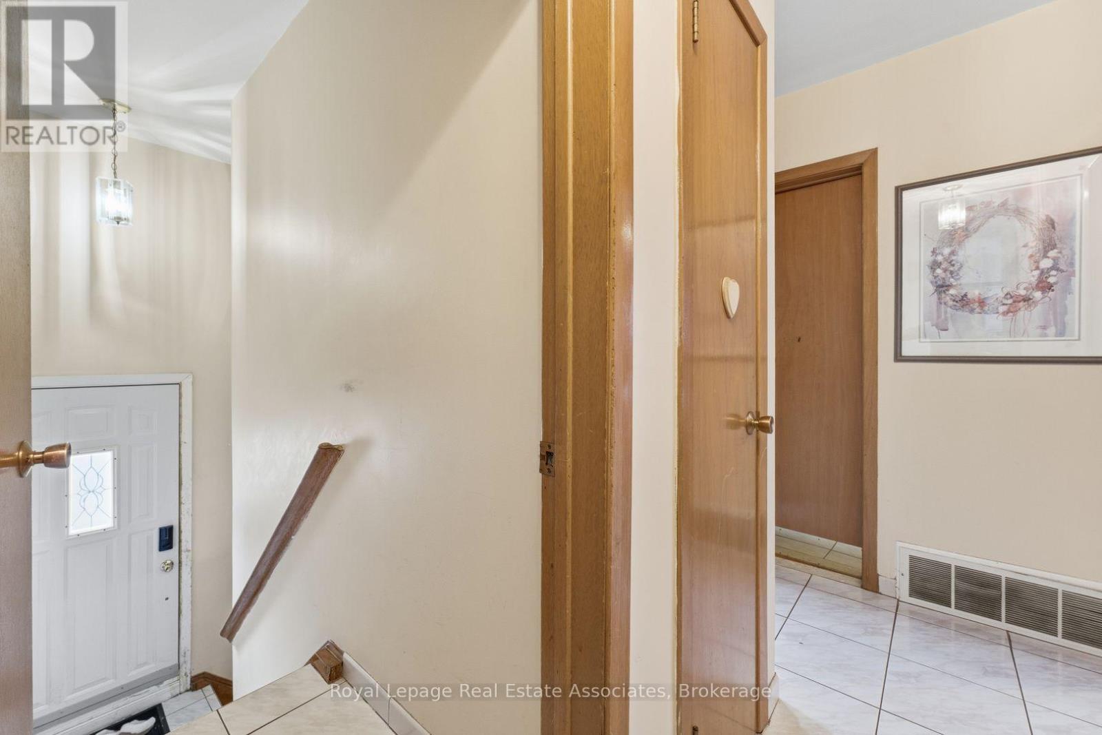 652 Eversley Drive, Mississauga, ON - Indoor Photo Showing Other Room