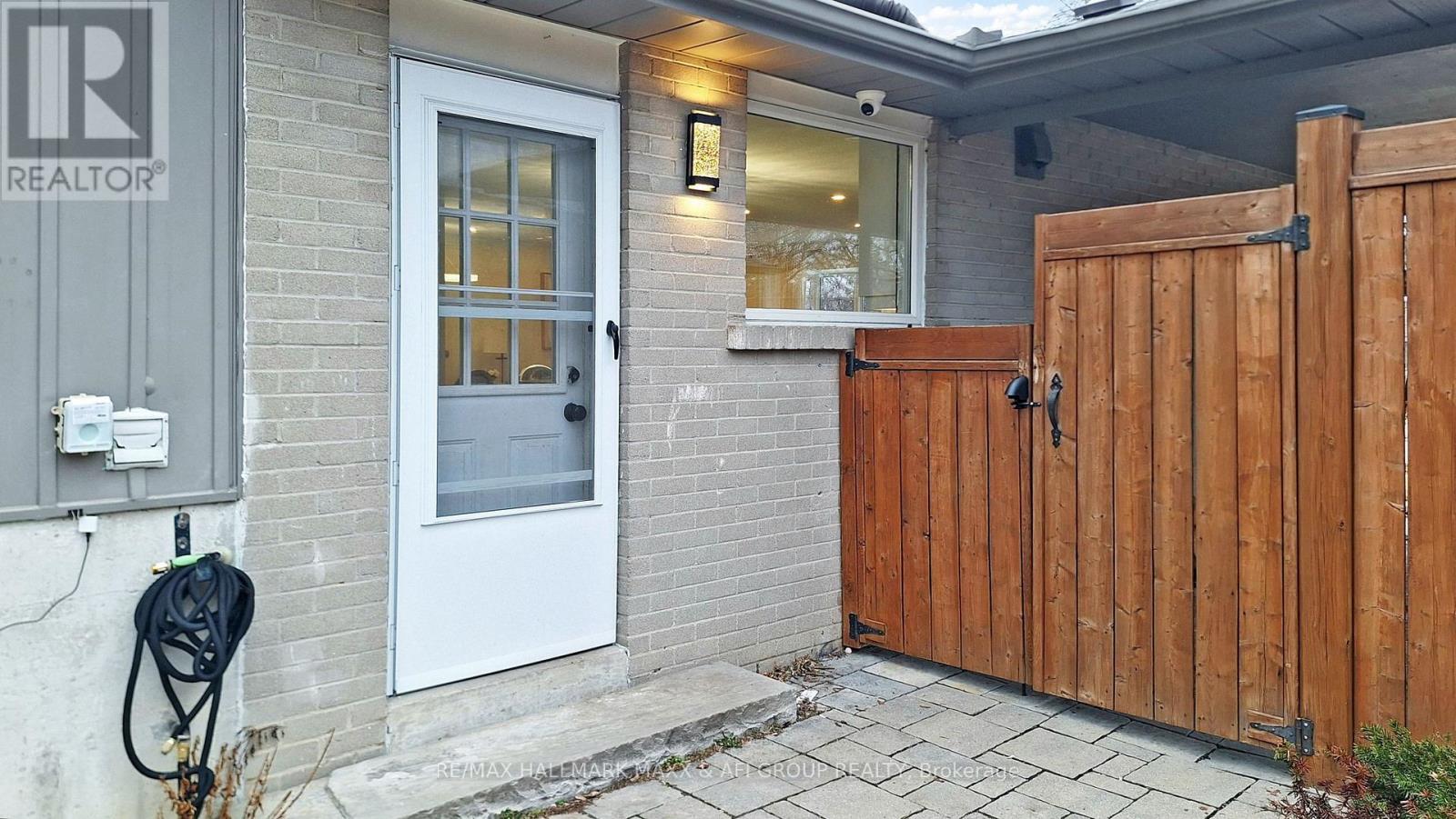 42 Devins Drive, Aurora, ON - Outdoor With Exterior