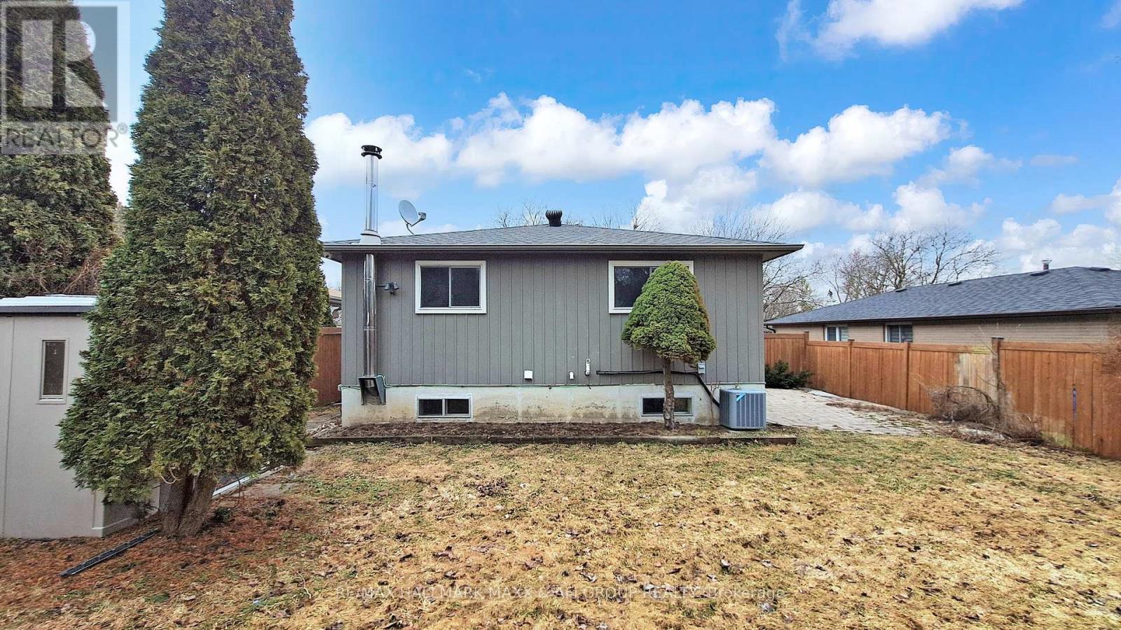 42 Devins Drive, Aurora, ON - Outdoor