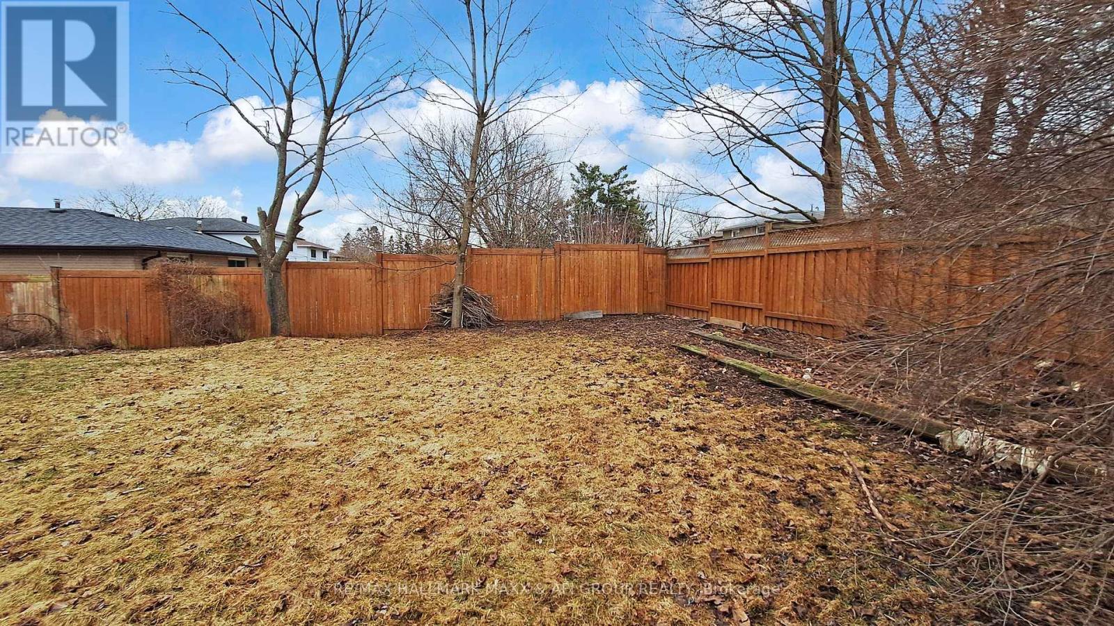 42 Devins Drive, Aurora, ON - Outdoor