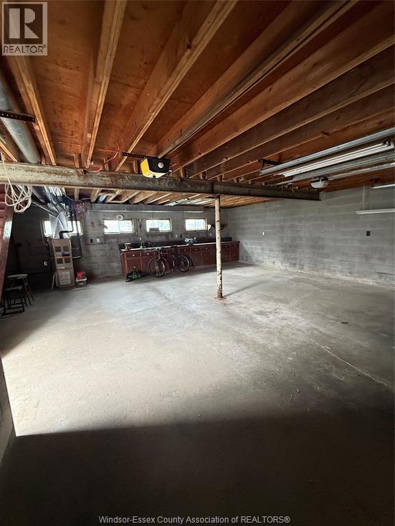 1985 Lesperance, Tecumseh, ON - Indoor Photo Showing Garage