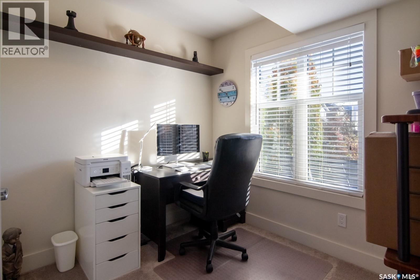 709 Meadows Boulevard, Saskatoon, SK - Indoor Photo Showing Office