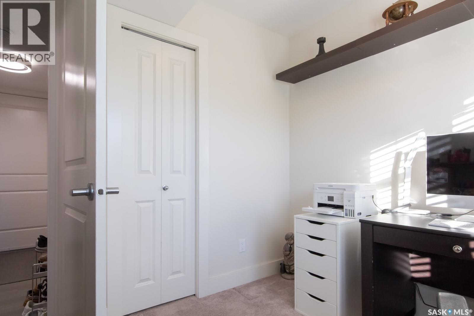 709 Meadows Boulevard, Saskatoon, SK - Indoor