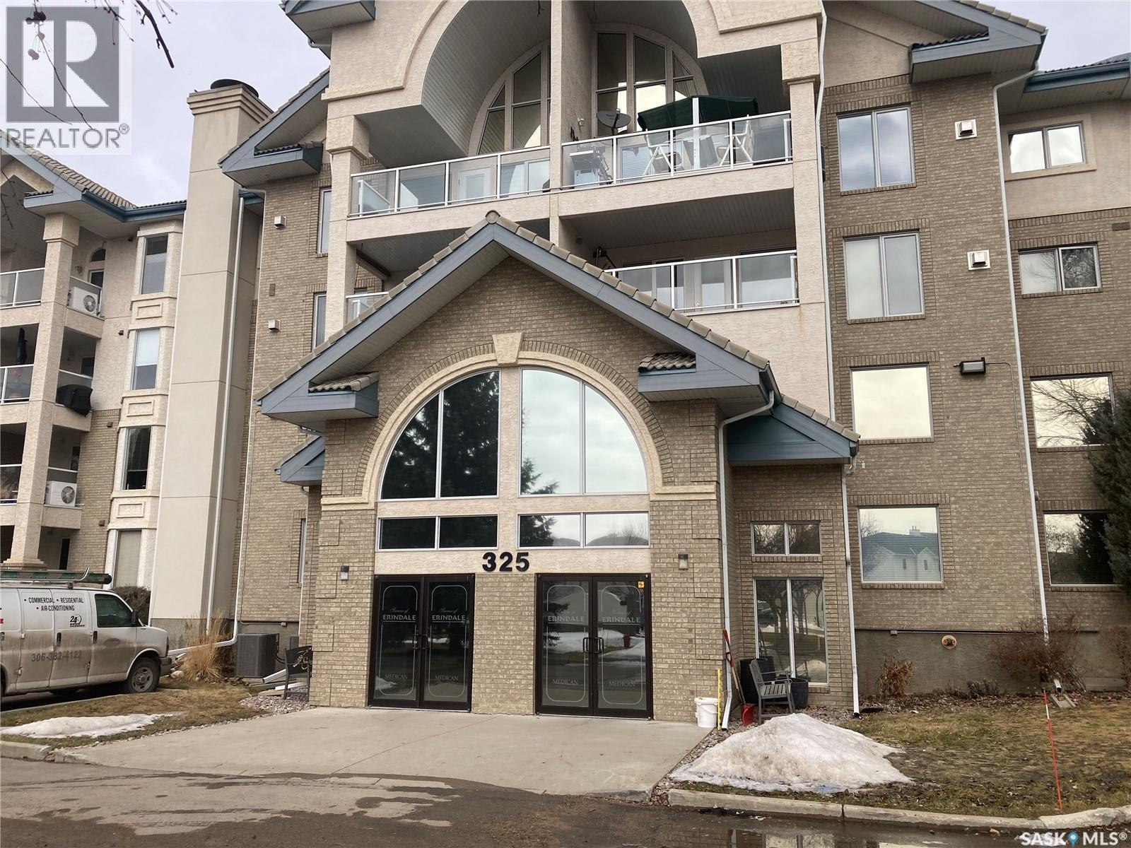 329 325 Keevil Crescent, Saskatoon, SK - Outdoor With Facade
