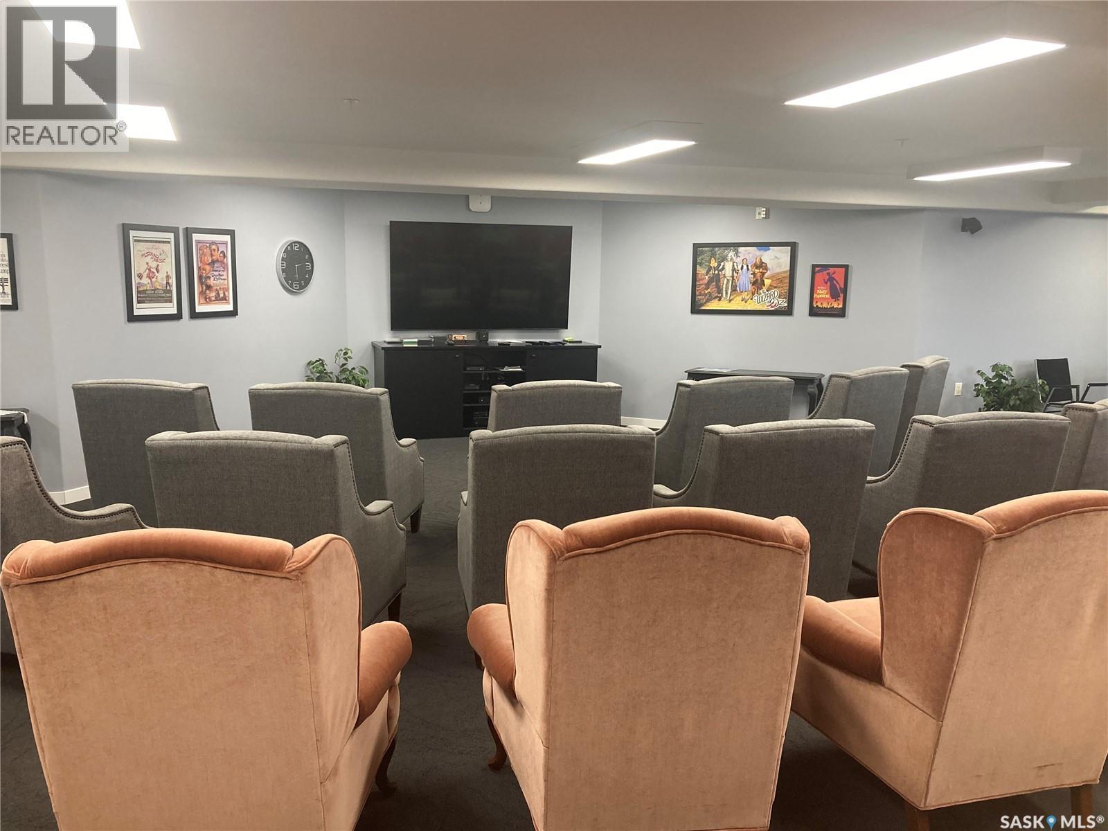 329 325 Keevil Crescent, Saskatoon, SK - Indoor