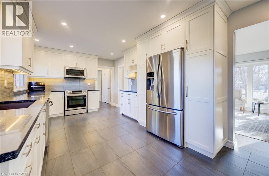 Great light. - 63 Kingston Crescent, Kitchener, ON - Indoor Photo Showing Kitchen With Upgraded Kitchen