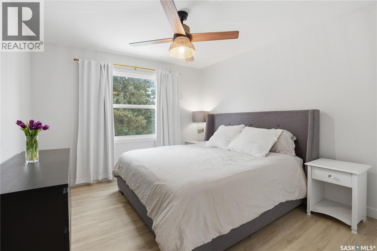 41 Red River Road, Saskatoon, SK - Indoor Photo Showing Bedroom