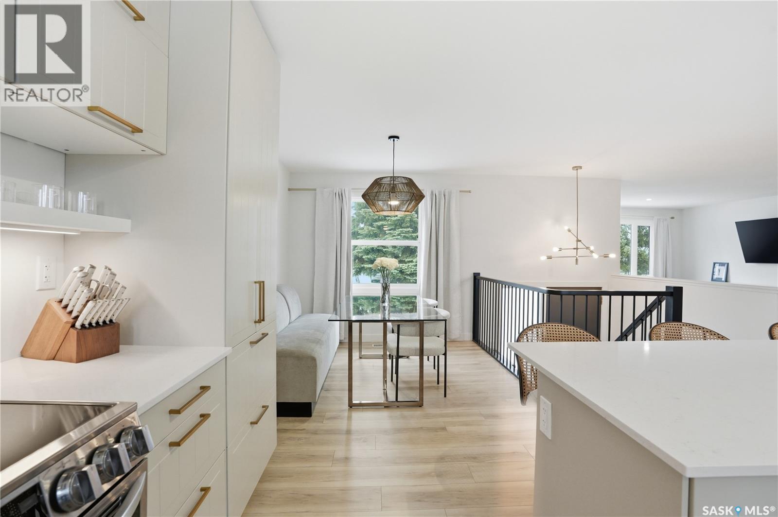 41 Red River Road, Saskatoon, SK - Indoor