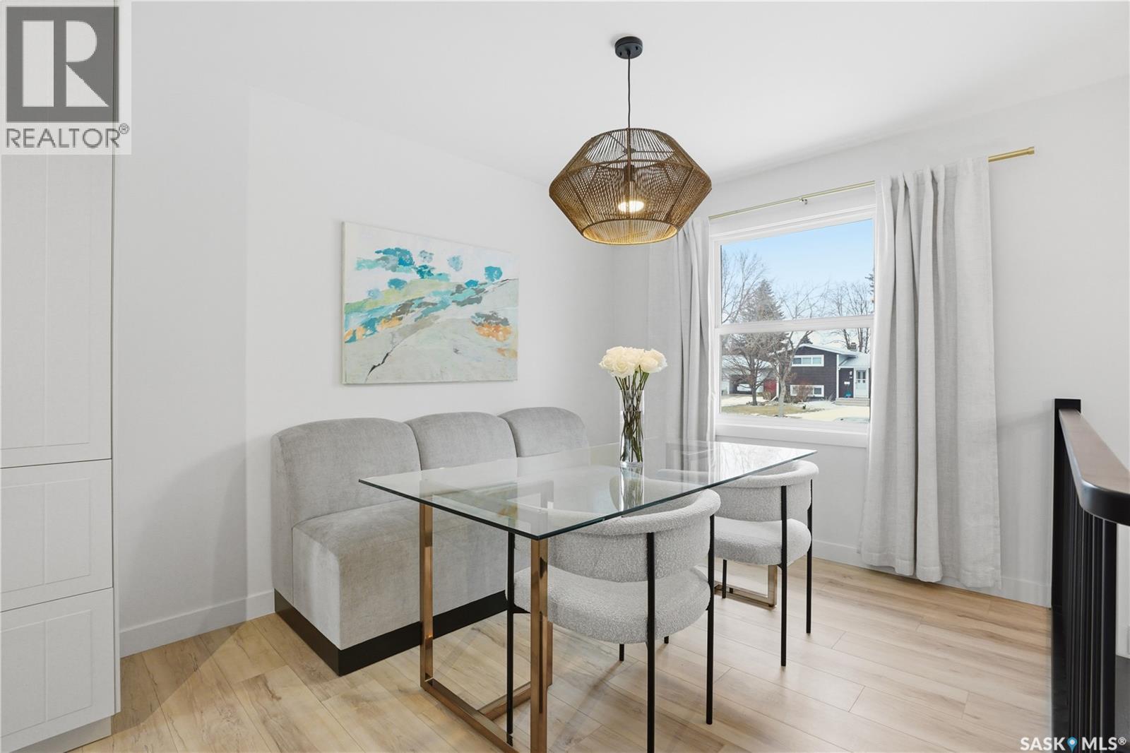 41 Red River Road, Saskatoon, SK - Indoor Photo Showing Dining Room