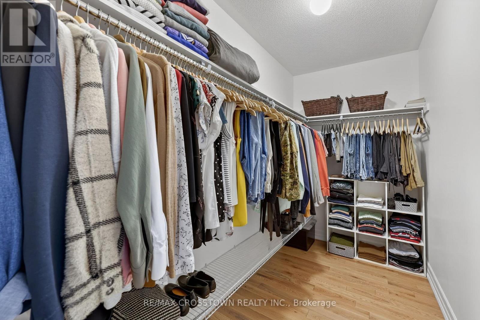 30 Hutton Crescent, Essa, ON - Indoor With Storage