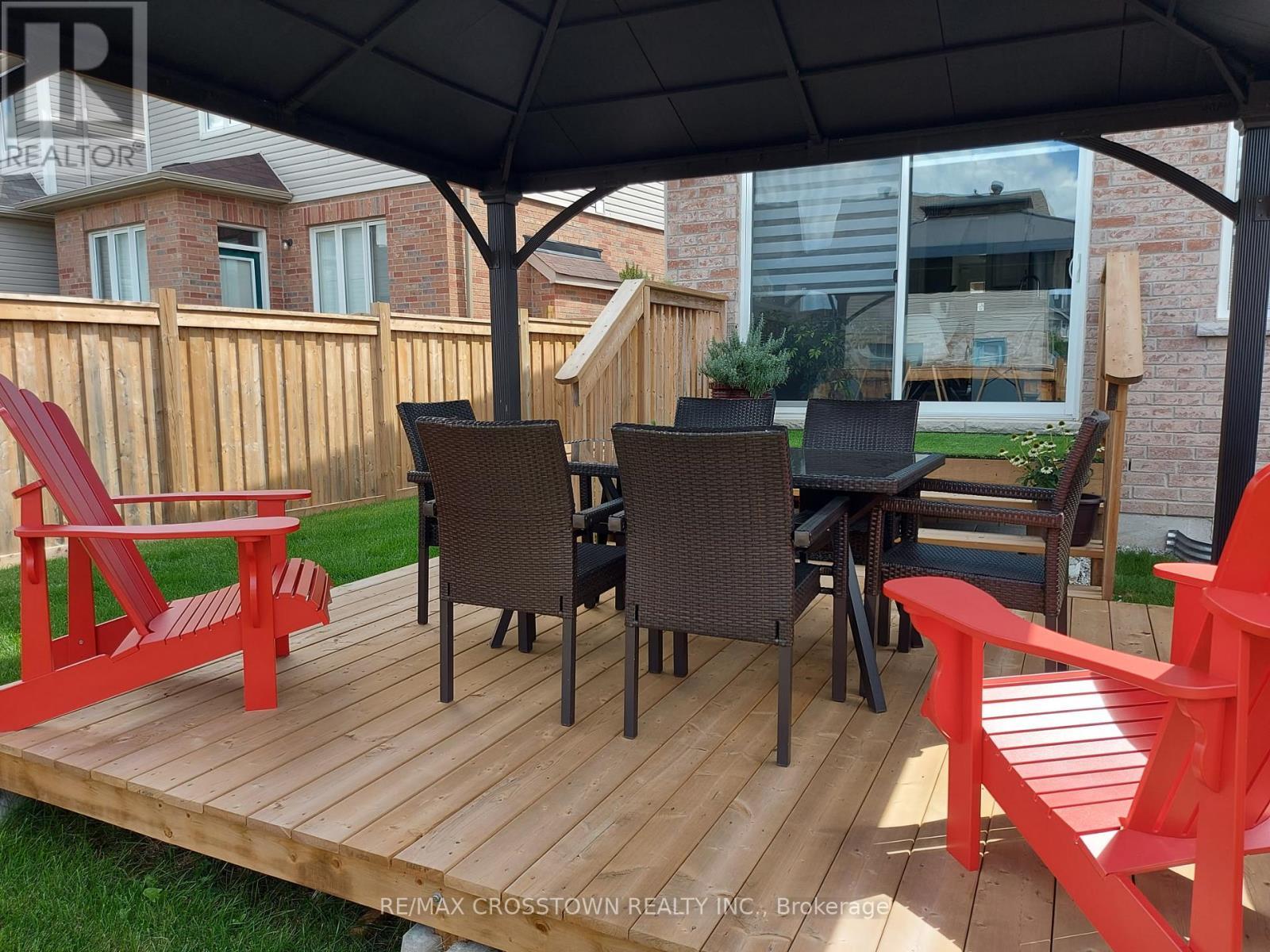 30 Hutton Crescent, Essa, ON - Outdoor With Deck Patio Veranda With Exterior