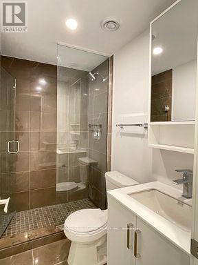 2012 - 88 Queen Street E, Toronto, ON - Indoor Photo Showing Bathroom