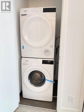 2012 - 88 Queen Street E, Toronto, ON - Indoor Photo Showing Laundry Room