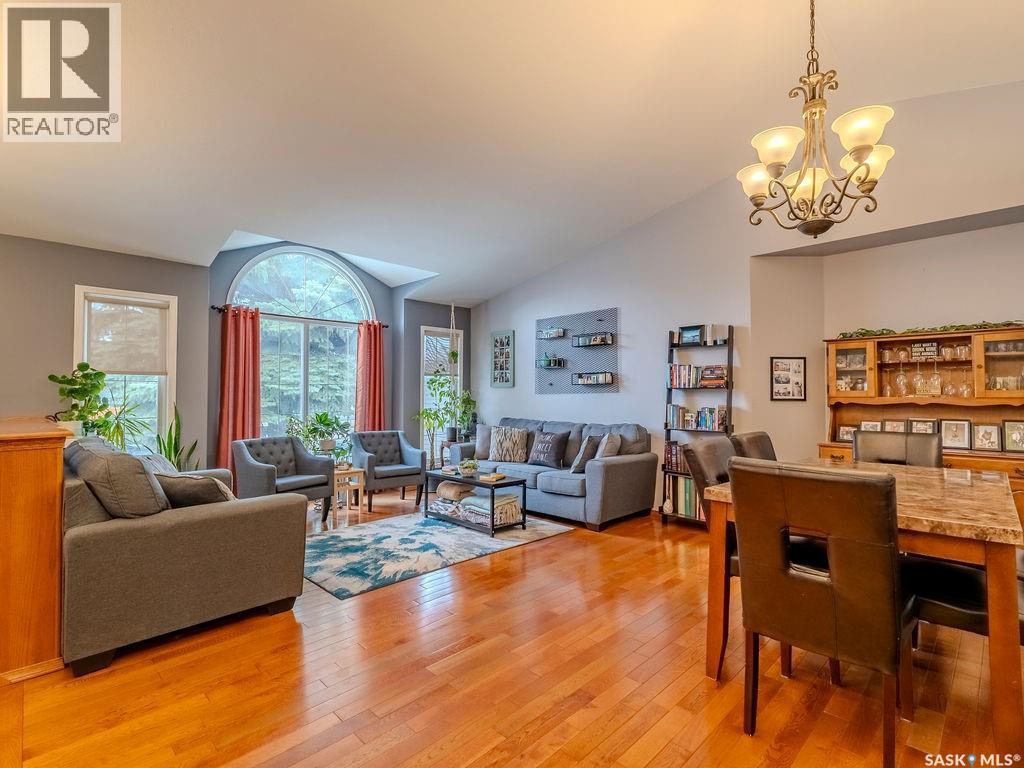 2306 Kenderdine Road, Saskatoon, SK - Indoor