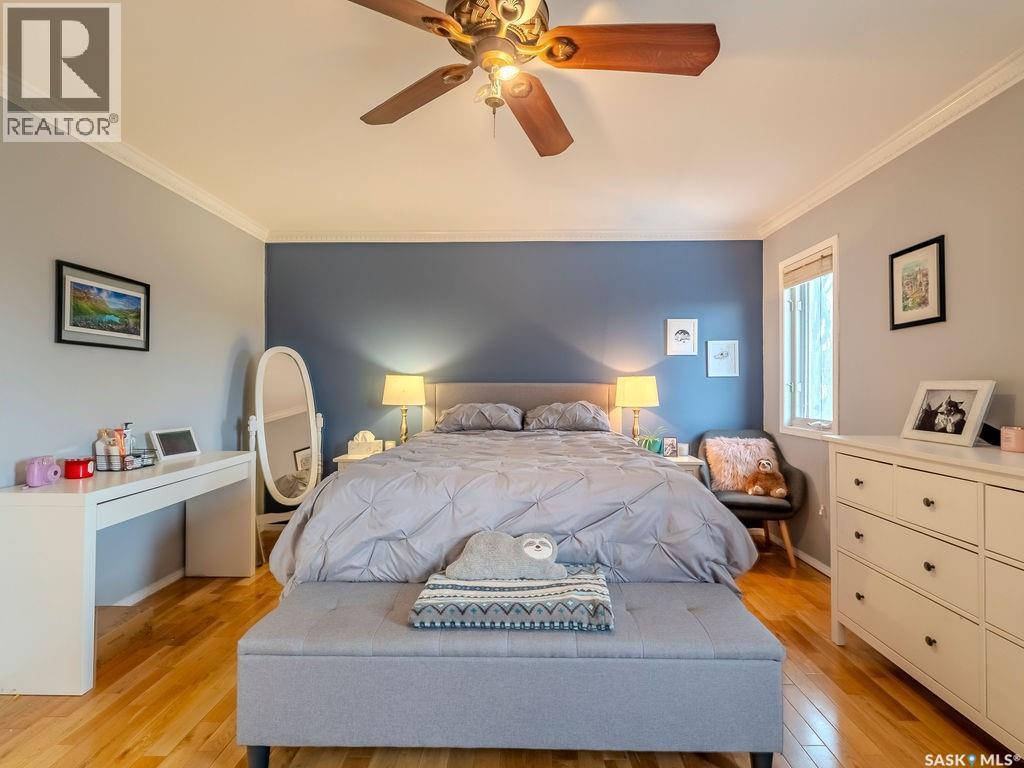 2306 Kenderdine Road, Saskatoon, SK - Indoor Photo Showing Bedroom