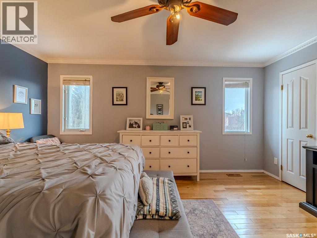 2306 Kenderdine Road, Saskatoon, SK - Indoor Photo Showing Bedroom