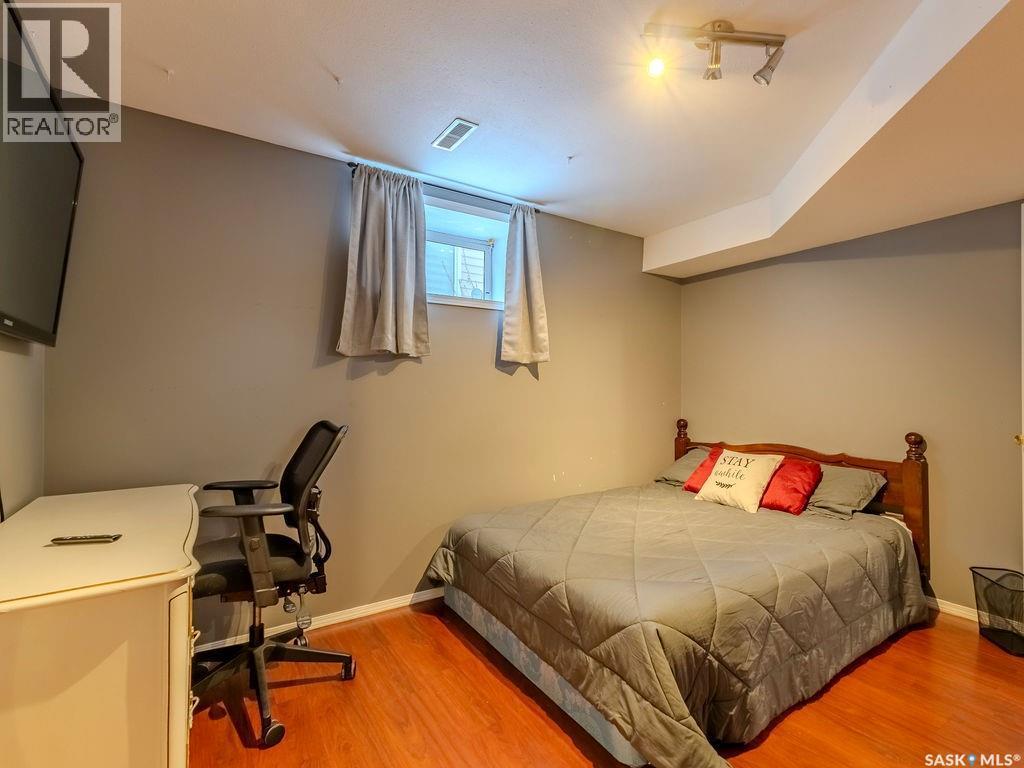 2306 Kenderdine Road, Saskatoon, SK - Indoor Photo Showing Bedroom
