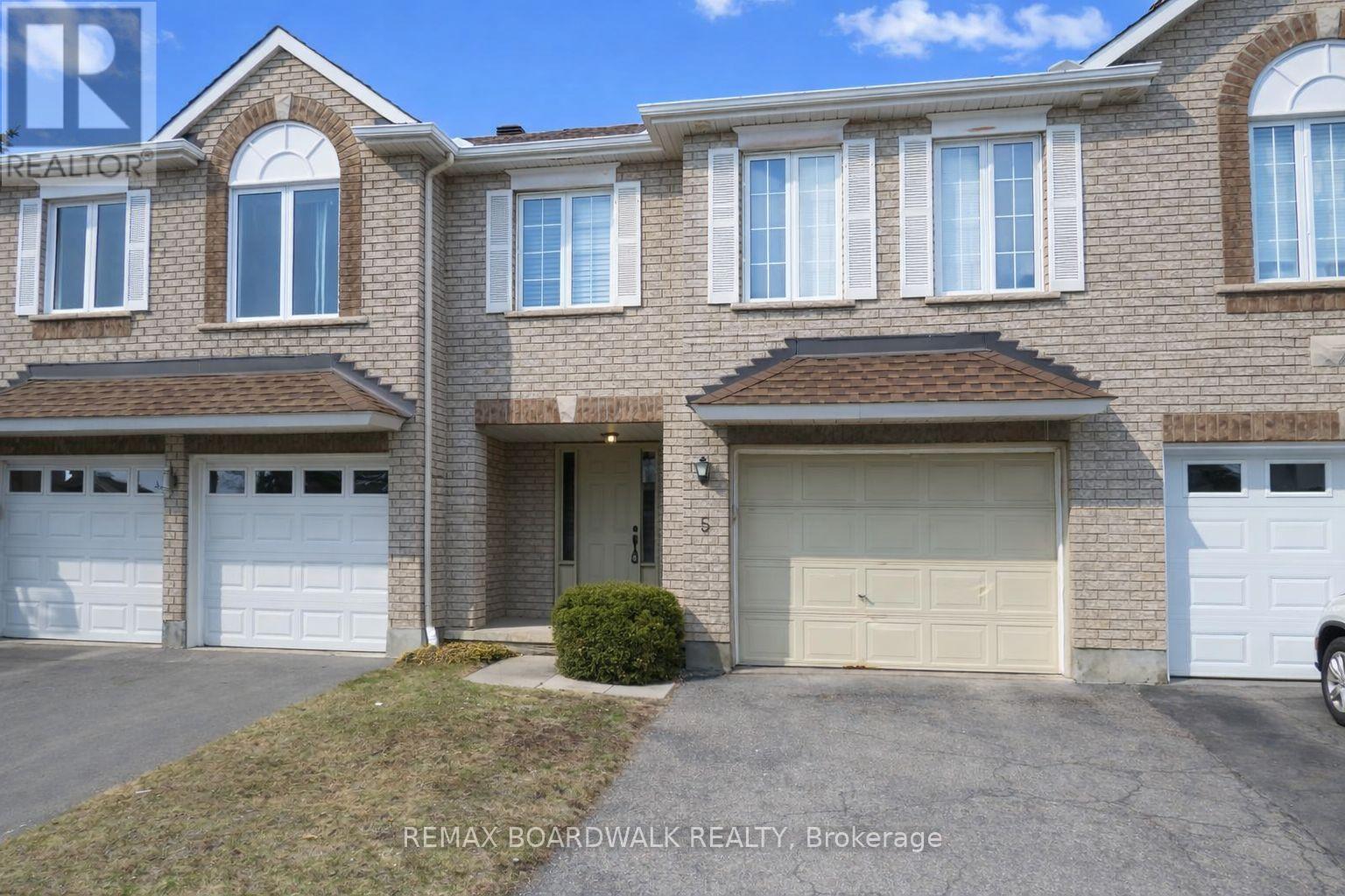 5 Maple Park Private, Ottawa, ON - Outdoor With Facade