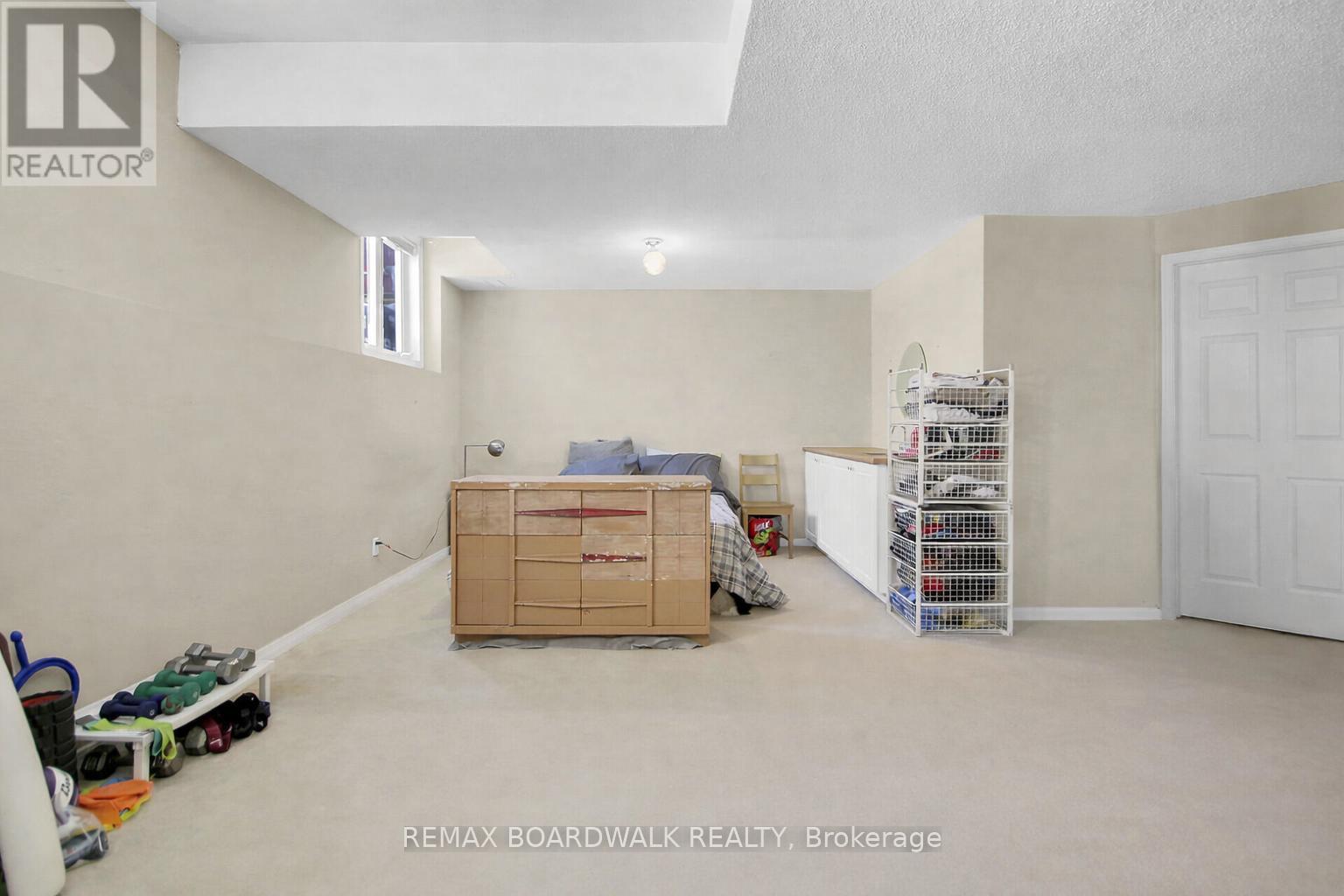 5 Maple Park Private, Ottawa, ON - Photo Showing Other Room