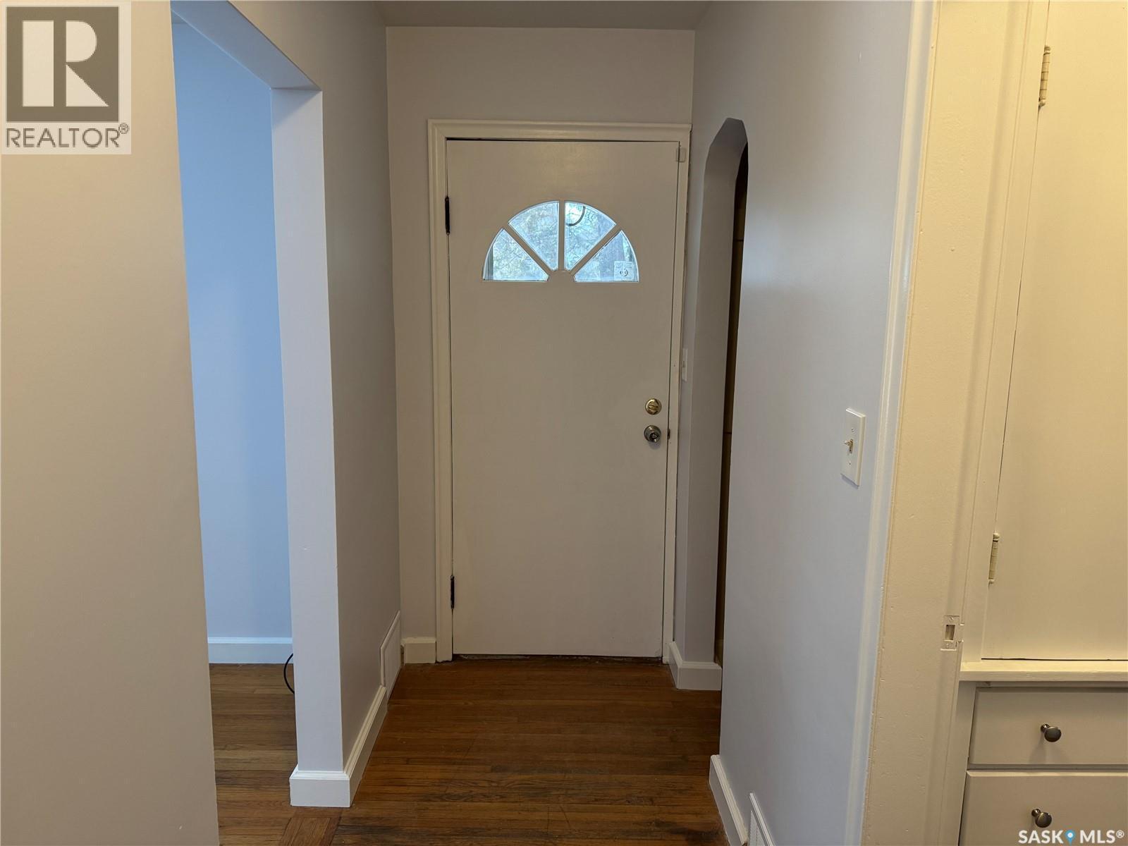 1318 B Avenue N, Saskatoon, SK - Indoor Photo Showing Other Room