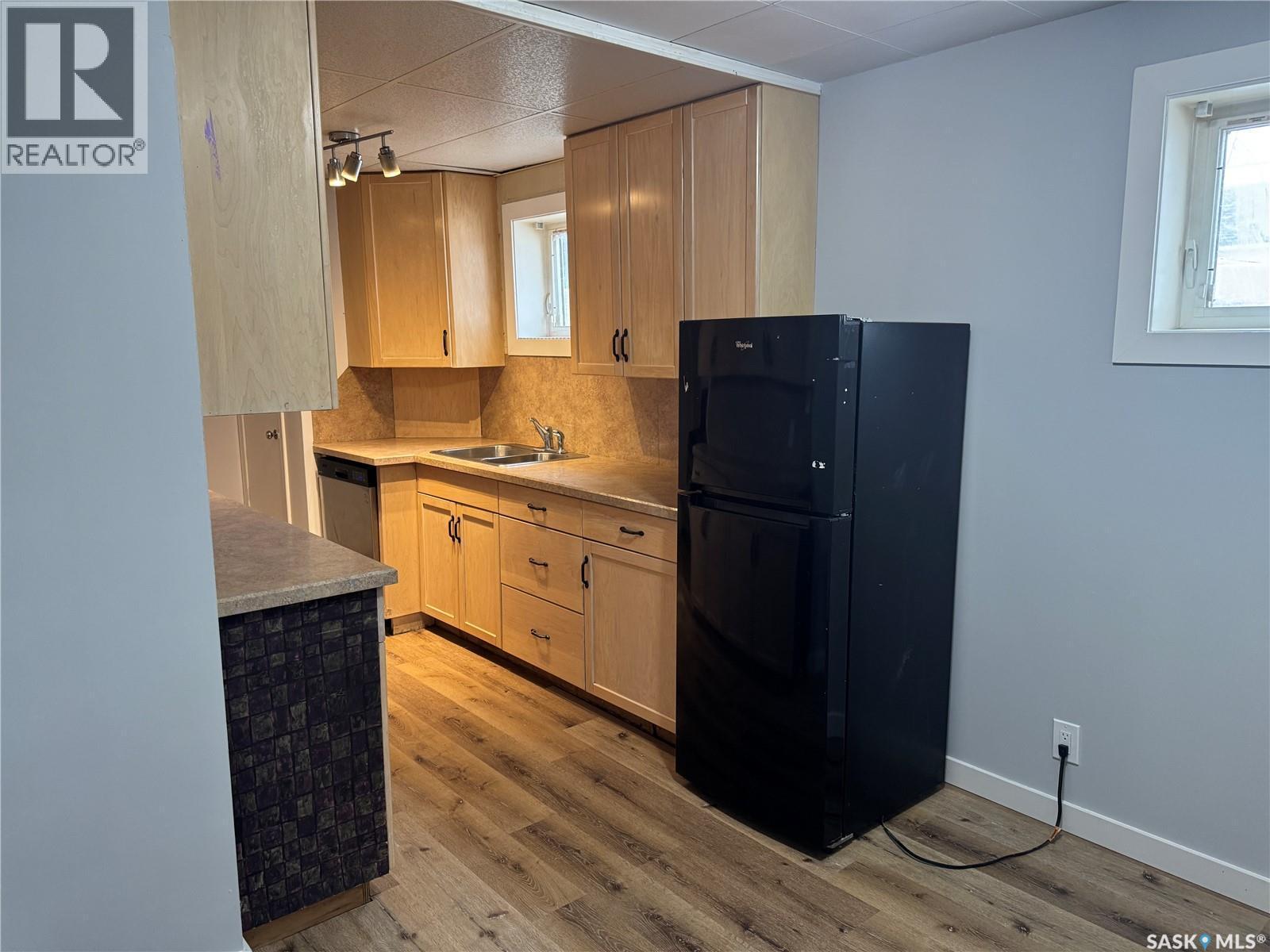 1318 B Avenue N, Saskatoon, SK - Indoor