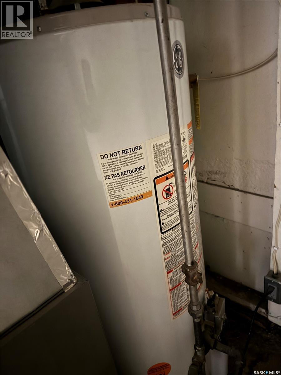 1318 B Avenue N, Saskatoon, SK - Indoor Photo Showing Basement