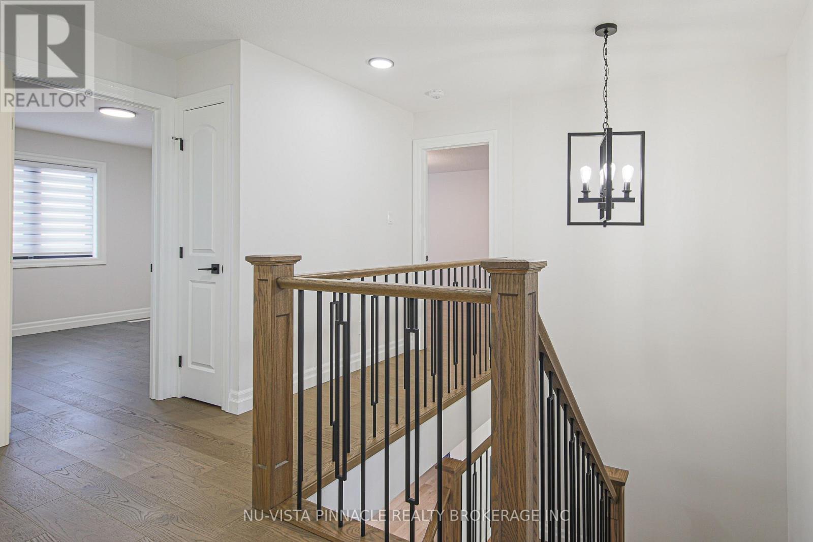 1932 Trailsway Drive, London South (South B), ON - Indoor Photo Showing Other Room