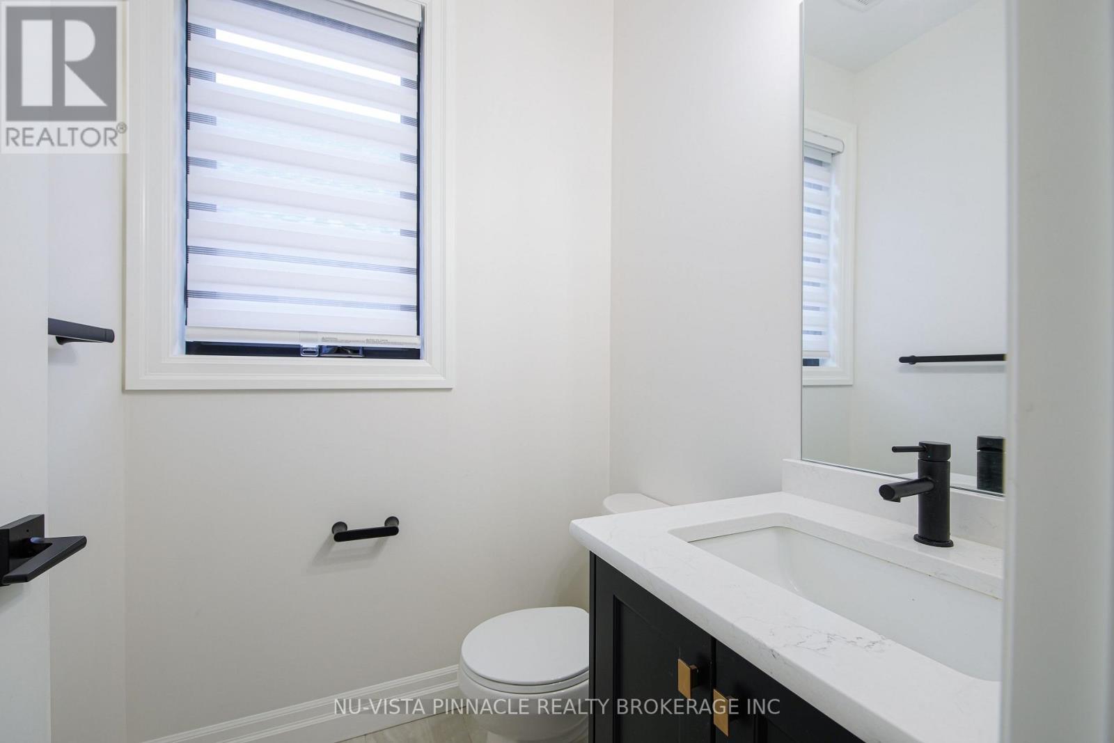 1932 Trailsway Drive, London South (South B), ON - Indoor Photo Showing Bathroom